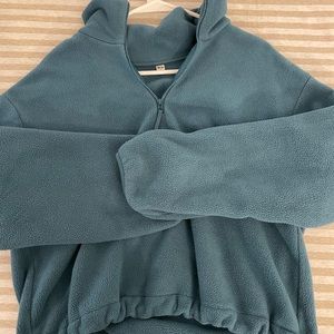 EUC UNIQLO fleece half-zip pullover shirt, S